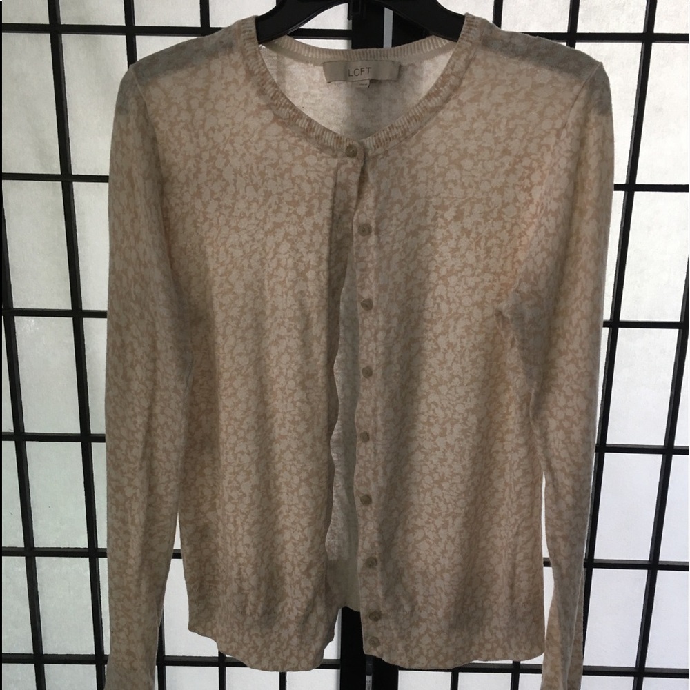 Cardigan sweater